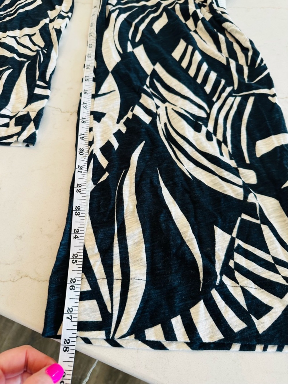 Tahari Women’s 2 piece Set Black Cream Tropical Top Pants Linen Resort M NWT - Picture 14 of 14